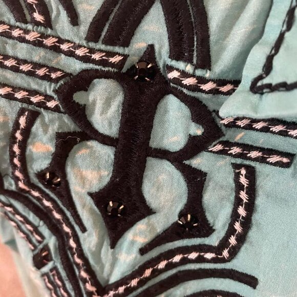 ROAR Signature - Picture 5 of 7